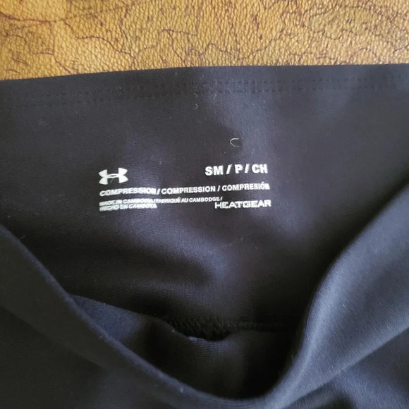 *UNDER ARMOUR crop legging, black - Picture 3 of 6